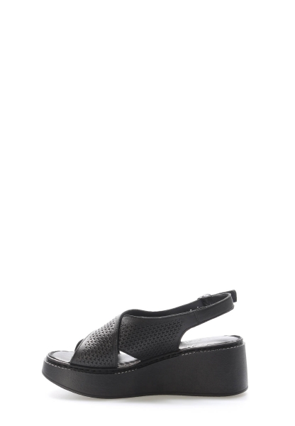 Epikoza Dışı ve İçi Hakiki Deri Siyah Kadın Dolgu Topuk Sandalet SS166212611094