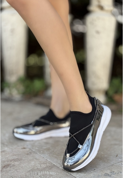 LQZ Shoes Mikay Platin Rugan Streş Detaylı Spor Ayakkabı