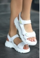 LQZ Shoes Trita Beyaz Cilt Cırt Cırtlı Sandalet