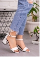 LQZ Shoes Year Beyaz Cilt Tek Bant Topuklu Ayakkabı