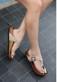 LQZ Shoes Aksar Krem Nubuk Parmak Arası Terlik